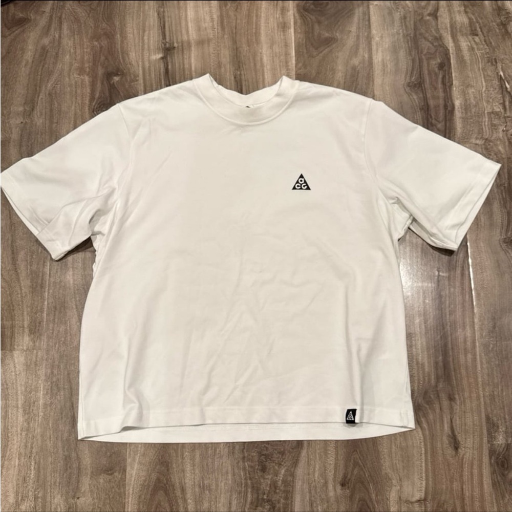 Nike ACG boxy Shirt